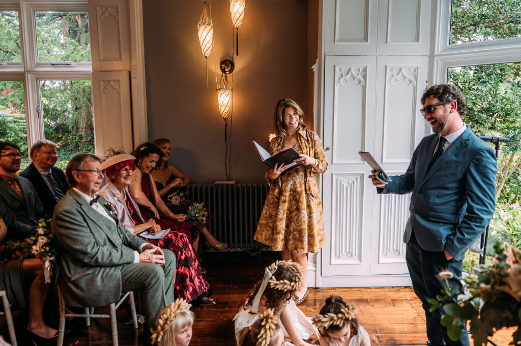 wedding speech tips. A wedding guest delivering a speech